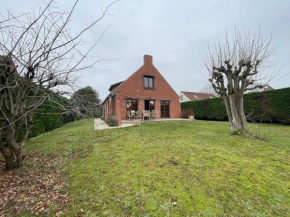 Villa James